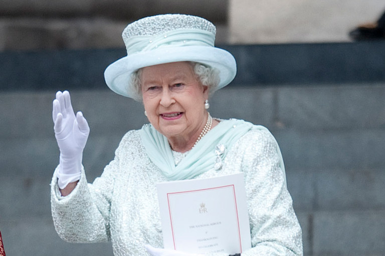 who made their first royal visit to canada in 1951