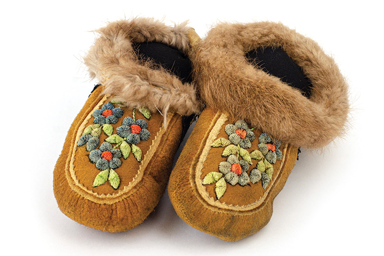 Canadian best sale moosehide moccasins