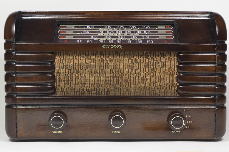 Sold Rca victor radio