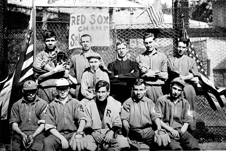 Local league honors AAGPBL by living their history - Brew Crew Ball